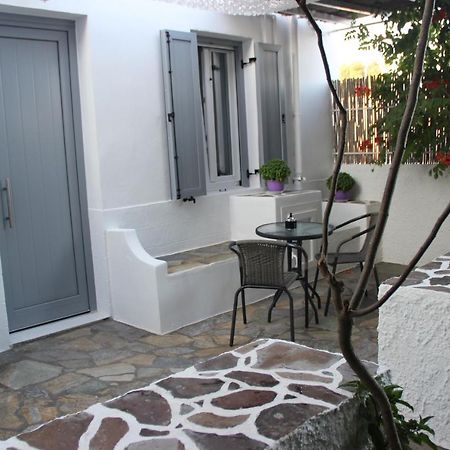 Apartmán Gerania Milos Adamantas  Exteriér fotografie